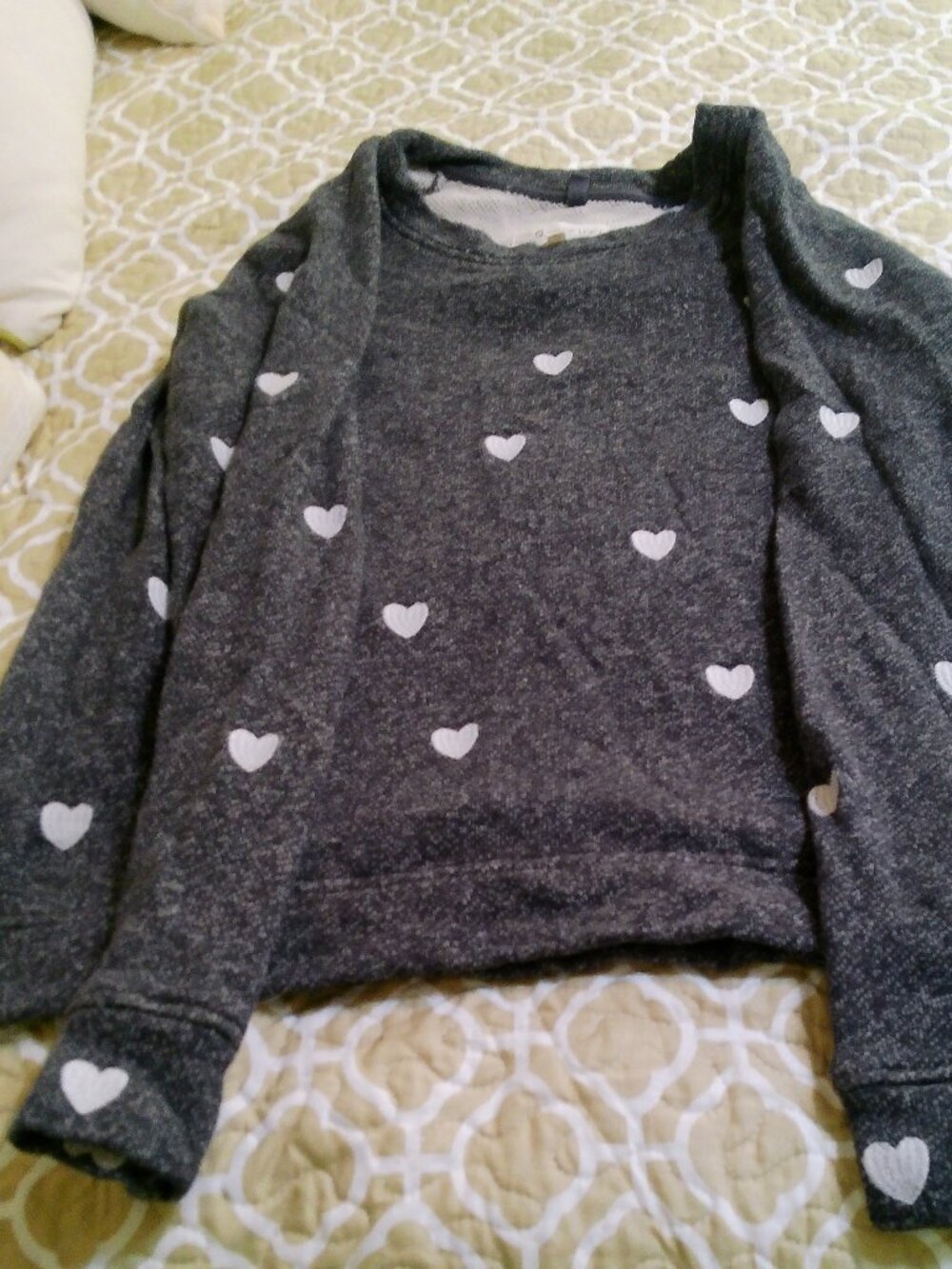 LOU GREY SWEATSHIRT GRAY WITH WHITE HEARTS SIZE XS GOOD CONDITION